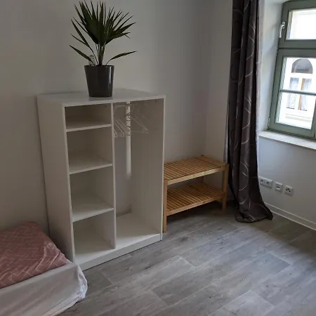 Gut Schlafen In Der Innenstadt Von - Io19 Zittau