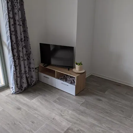 公寓 Gut Schlafen In Der Innenstadt Von - Io19 *