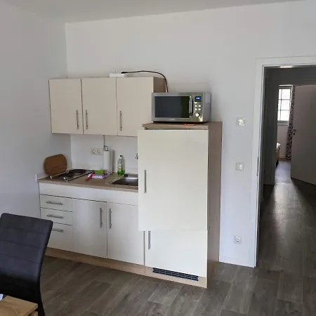 Apartment Gut Schlafen In Der Innenstadt Von - Io19 *