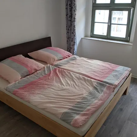 Gut Schlafen In Der Innenstadt Von - Io19 Apartment Zittau