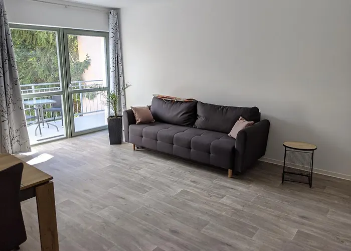 Gut Schlafen In Der Innenstadt Von - Io19 * تسيتاو