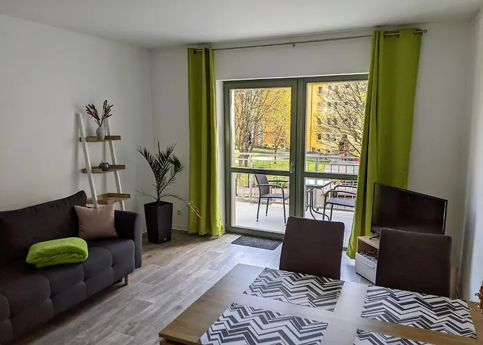 Gut Schlafen In Der Innenstadt Von - Io19 * تسيتاو