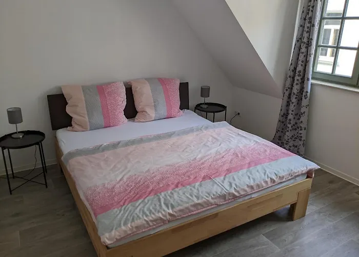 Gut Schlafen In Der Innenstadt Von - Io19 * تسيتاو